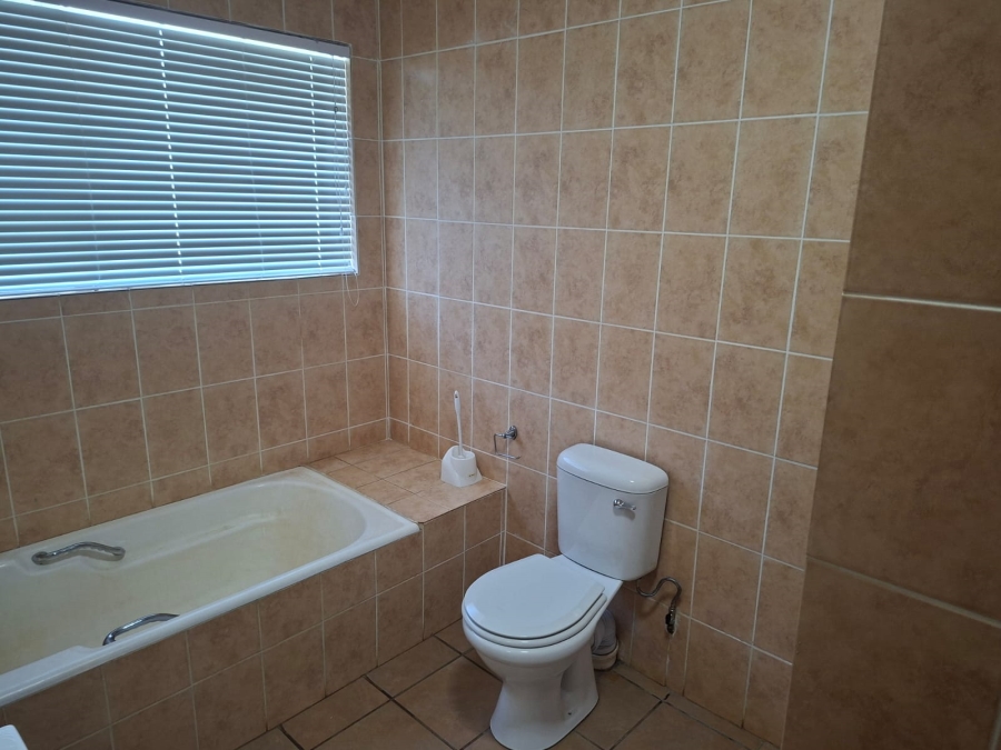 4 Bedroom Property for Sale in Signal Hill KwaZulu-Natal