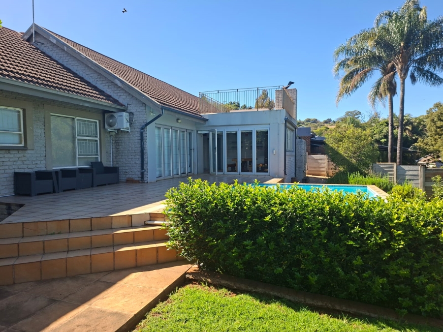 4 Bedroom Property for Sale in Signal Hill KwaZulu-Natal