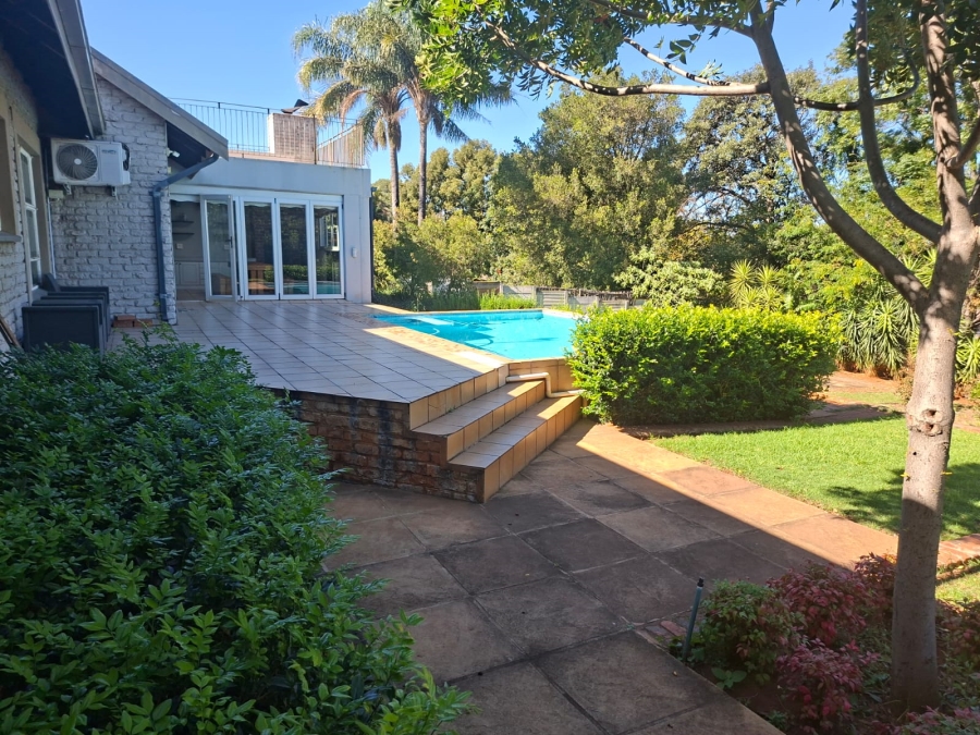 4 Bedroom Property for Sale in Signal Hill KwaZulu-Natal