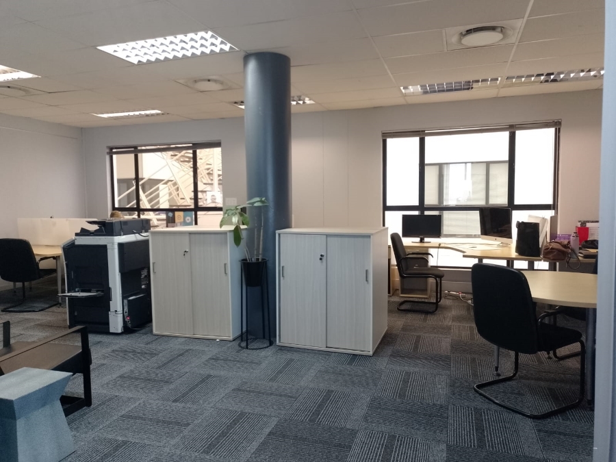 To Let Commercial Property for Rent in Somerset Park KwaZulu-Natal