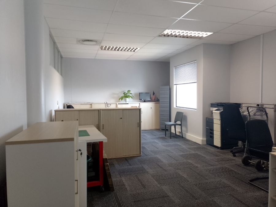 To Let Commercial Property for Rent in Somerset Park KwaZulu-Natal