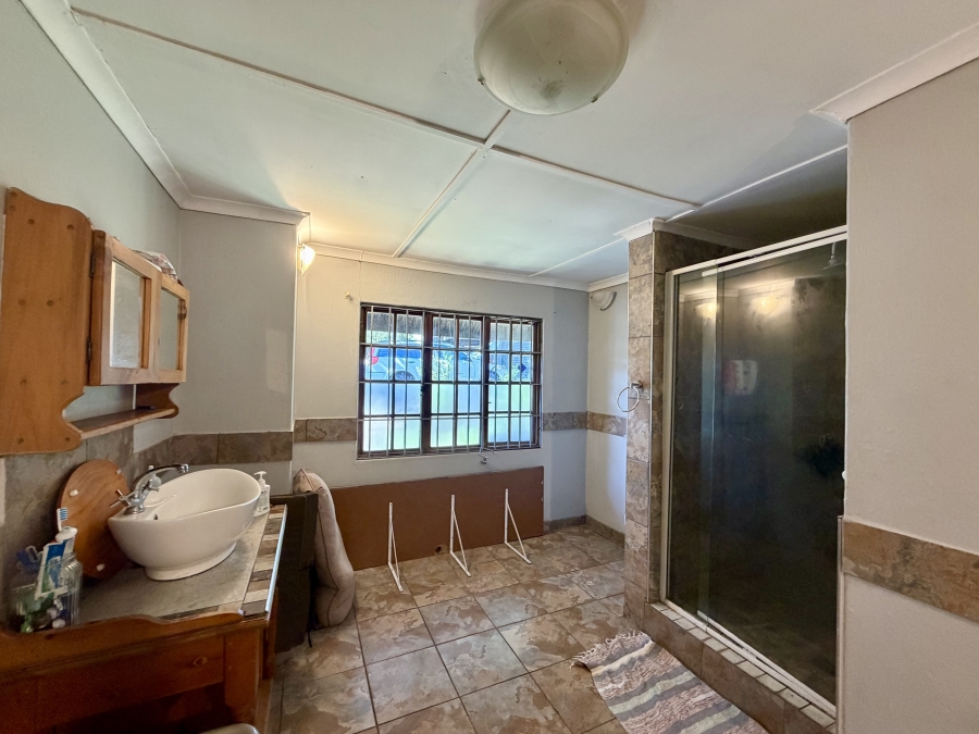 5 Bedroom Property for Sale in Meer En See KwaZulu-Natal