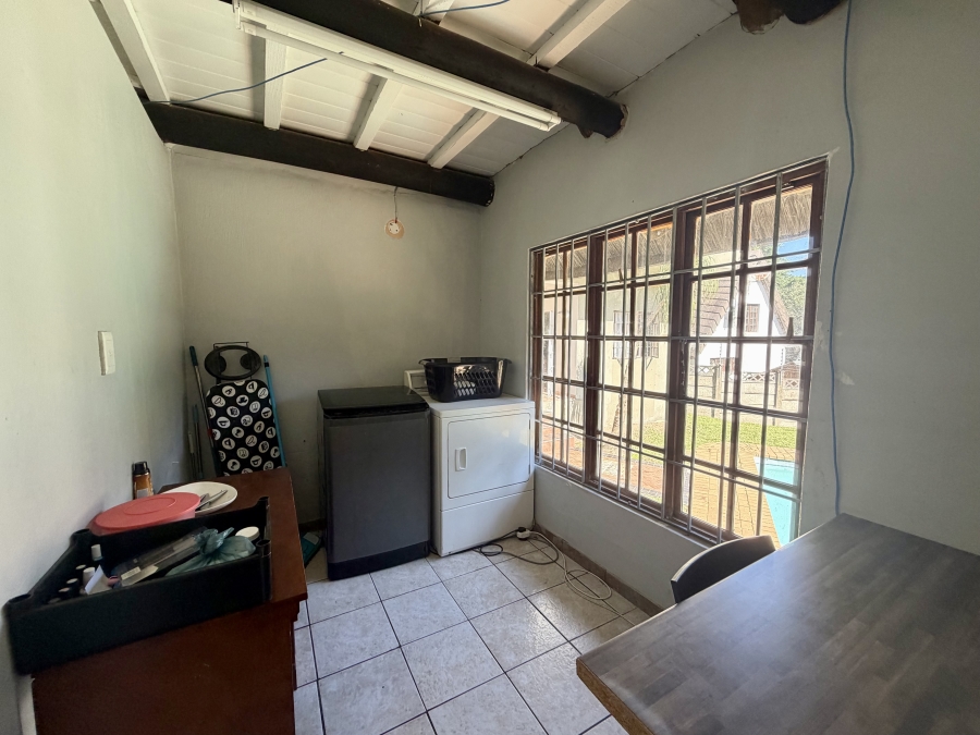 5 Bedroom Property for Sale in Meer En See KwaZulu-Natal