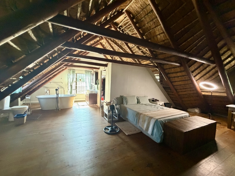 5 Bedroom Property for Sale in Meer En See KwaZulu-Natal
