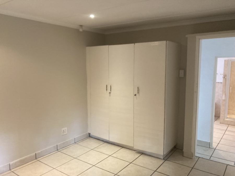 To Let 2 Bedroom Property for Rent in Assagay KwaZulu-Natal