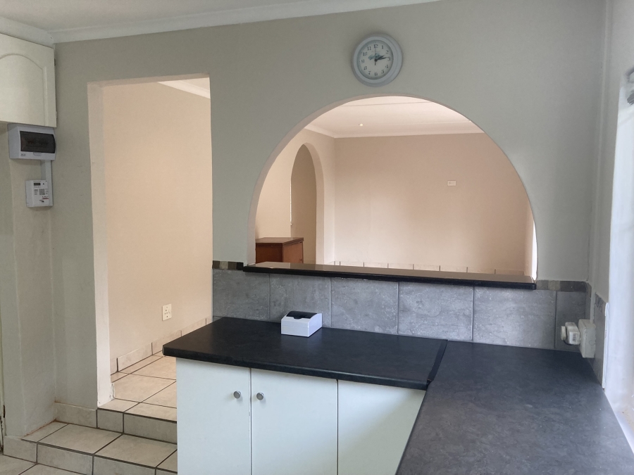 To Let 2 Bedroom Property for Rent in Assagay KwaZulu-Natal