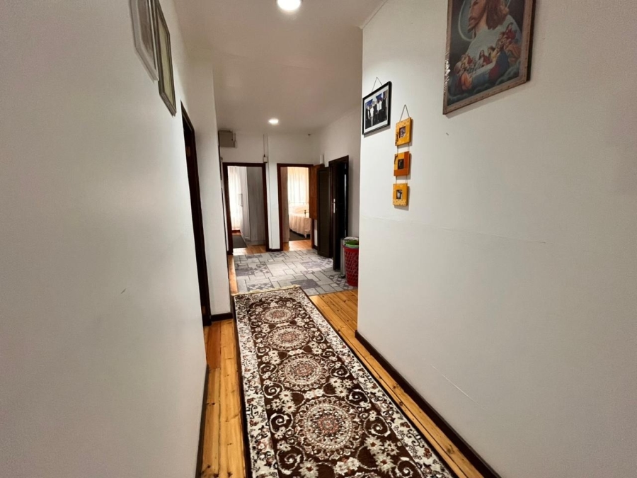 5 Bedroom Property for Sale in Fynnland KwaZulu-Natal