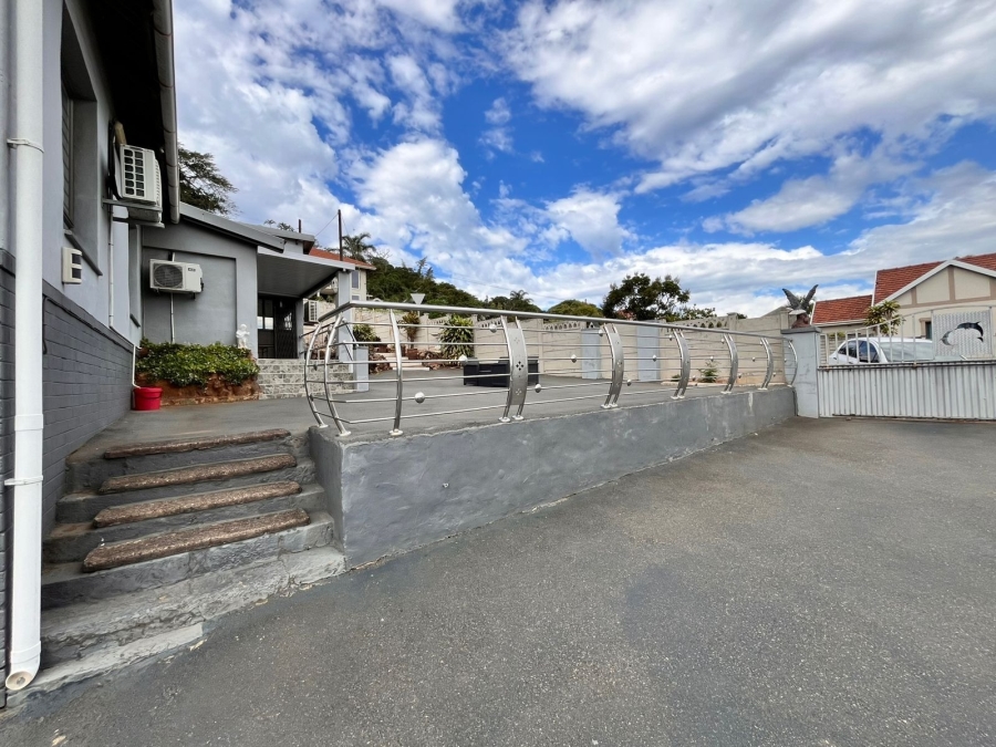5 Bedroom Property for Sale in Fynnland KwaZulu-Natal