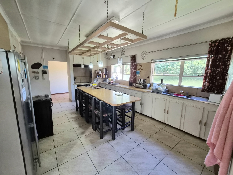 5 Bedroom Property for Sale in Ashburton KwaZulu-Natal