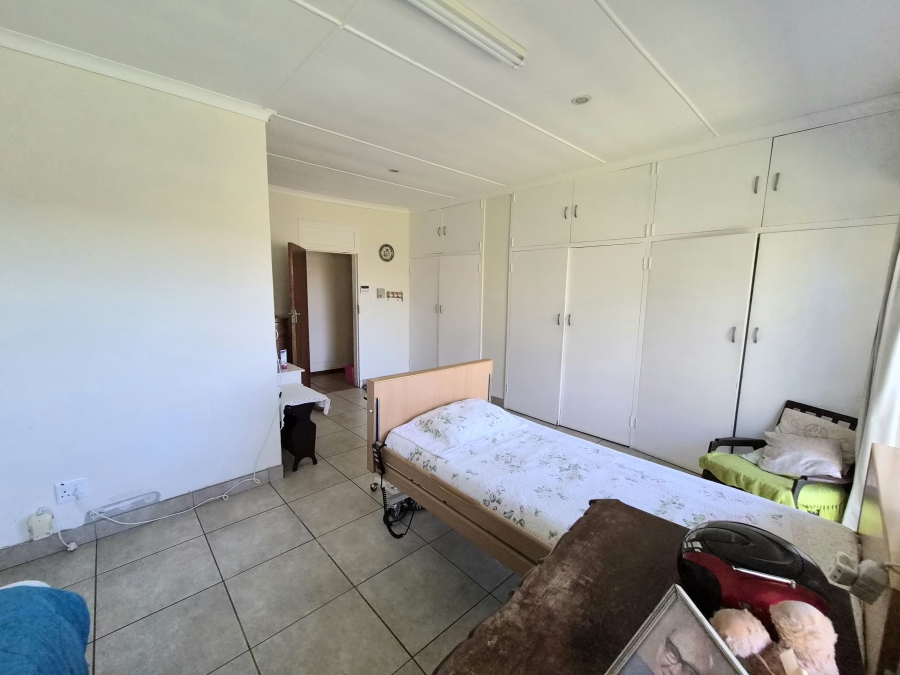 5 Bedroom Property for Sale in Ashburton KwaZulu-Natal