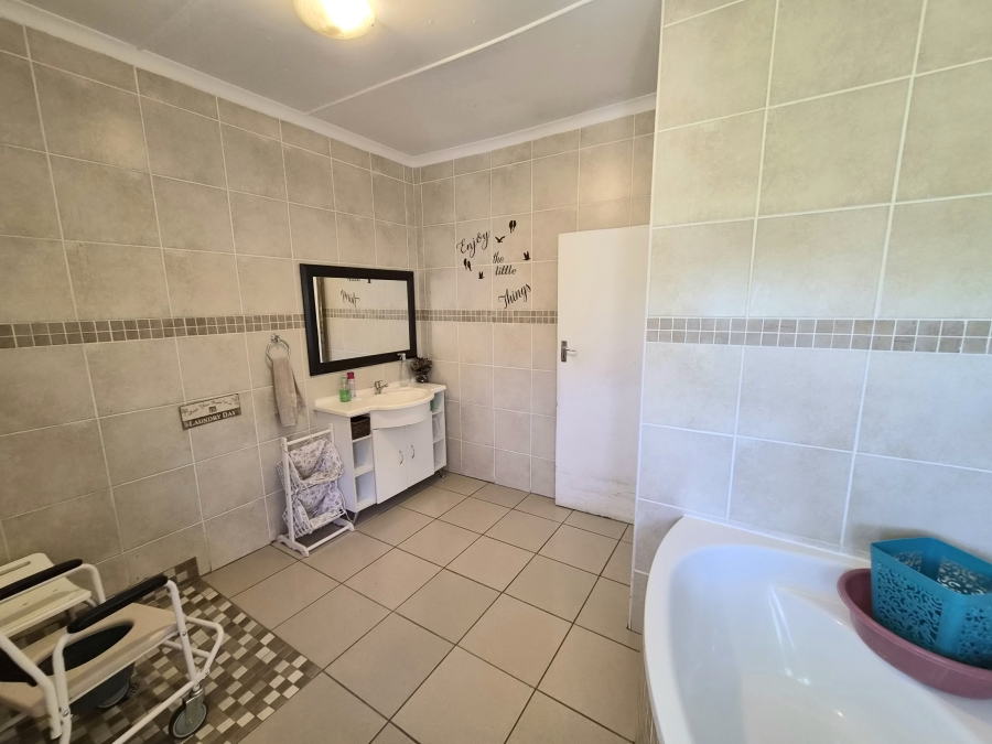 5 Bedroom Property for Sale in Ashburton KwaZulu-Natal