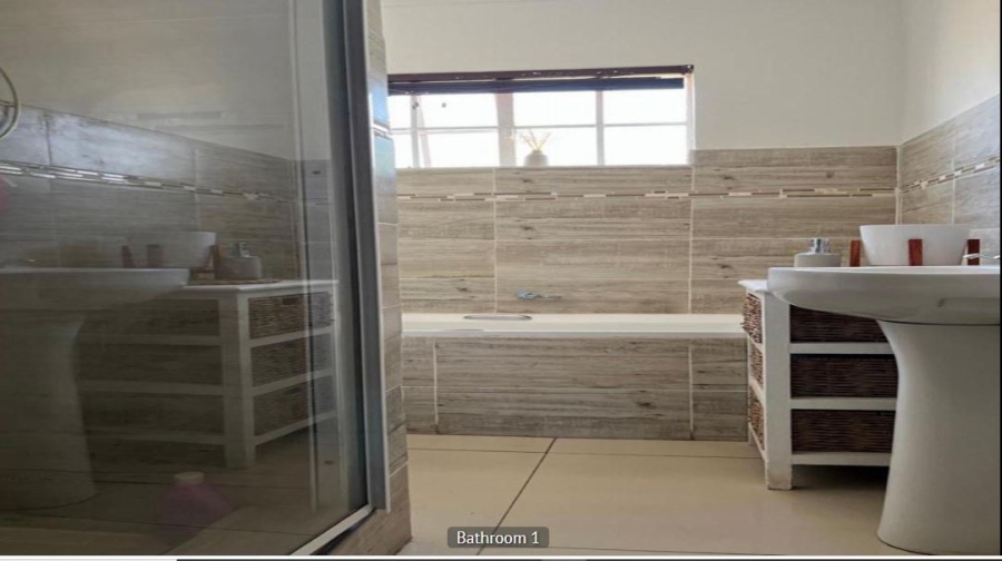 2 Bedroom Property for Sale in Lincoln Meade KwaZulu-Natal