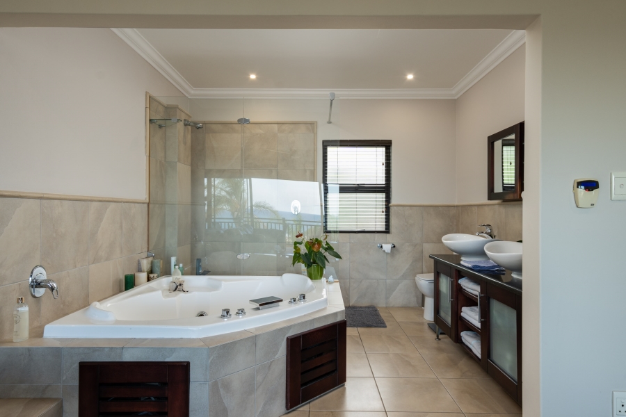 5 Bedroom Property for Sale in Ballito Central KwaZulu-Natal