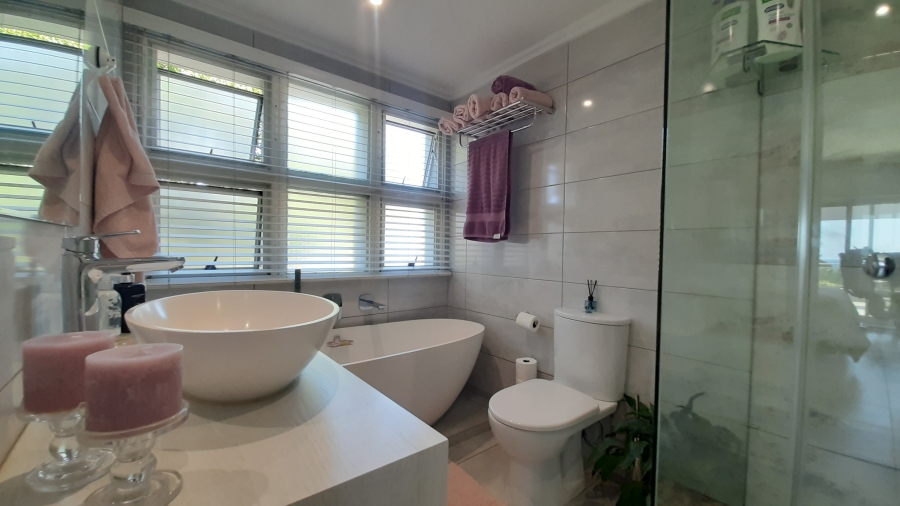 3 Bedroom Property for Sale in Willard Beach KwaZulu-Natal