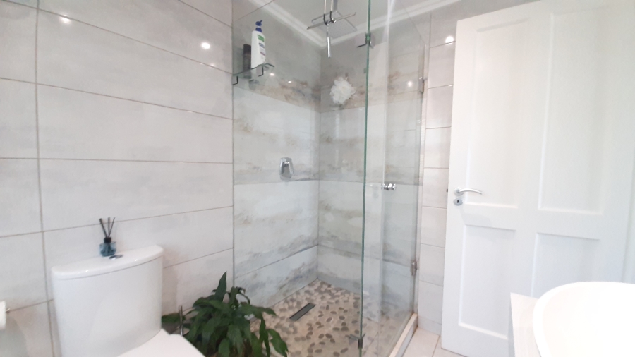 3 Bedroom Property for Sale in Willard Beach KwaZulu-Natal