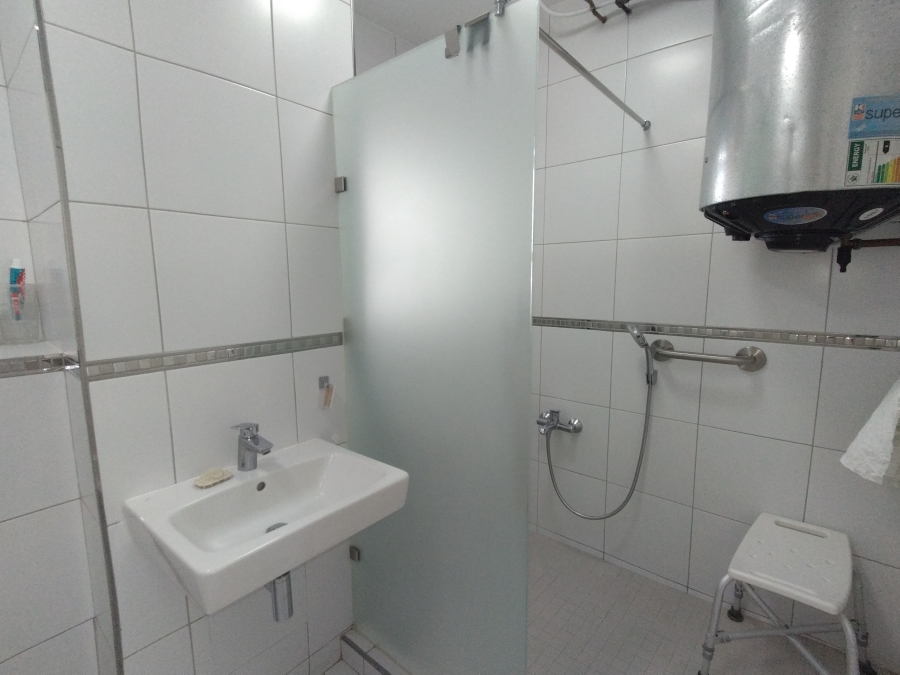 1 Bedroom Property for Sale in North Beach KwaZulu-Natal