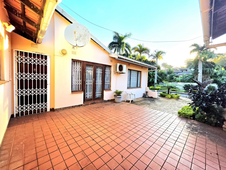 5 Bedroom Property for Sale in Richem KwaZulu-Natal