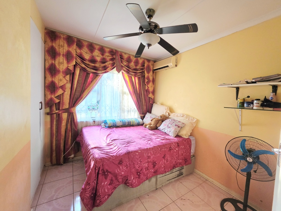 5 Bedroom Property for Sale in Richem KwaZulu-Natal