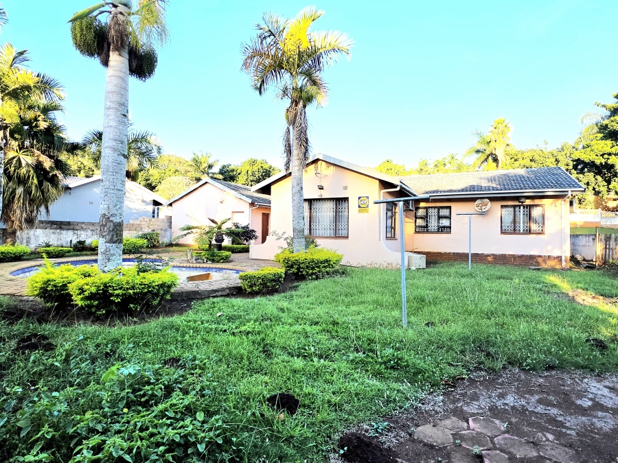 5 Bedroom Property for Sale in Richem KwaZulu-Natal