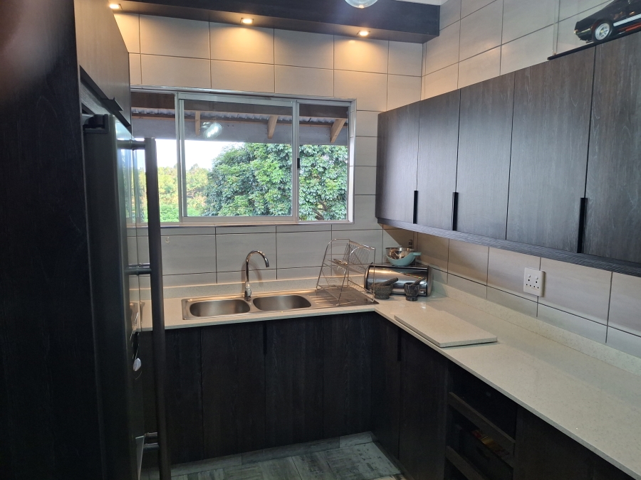 5 Bedroom Property for Sale in Marina Beach KwaZulu-Natal