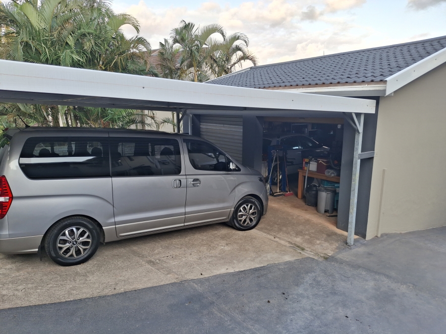 5 Bedroom Property for Sale in Marina Beach KwaZulu-Natal