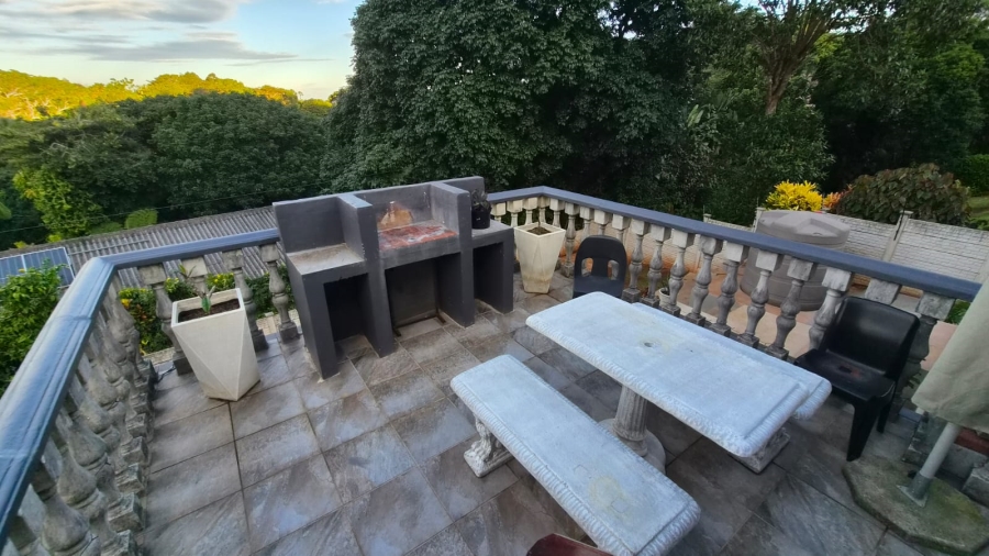 5 Bedroom Property for Sale in Marina Beach KwaZulu-Natal