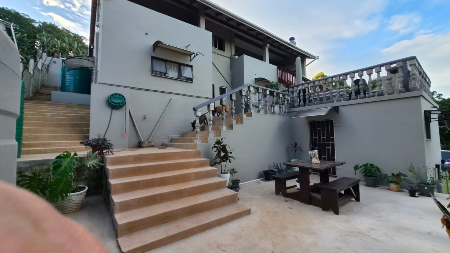 5 Bedroom Property for Sale in Marina Beach KwaZulu-Natal