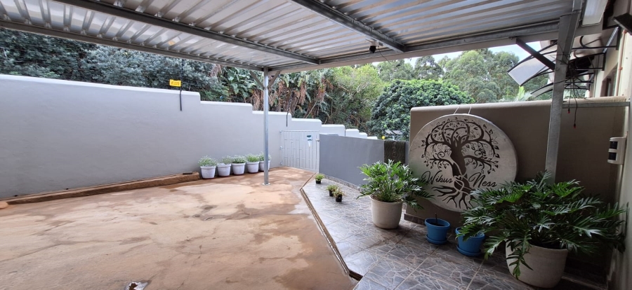 5 Bedroom Property for Sale in Marina Beach KwaZulu-Natal