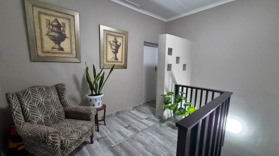 5 Bedroom Property for Sale in Marina Beach KwaZulu-Natal