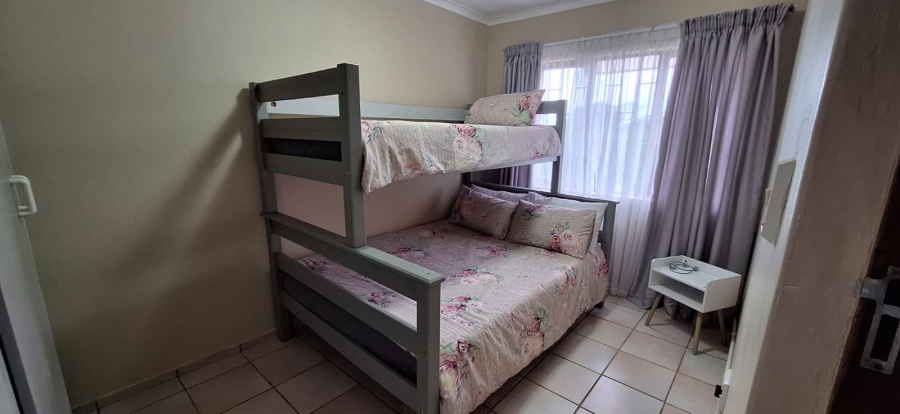 5 Bedroom Property for Sale in Marina Beach KwaZulu-Natal