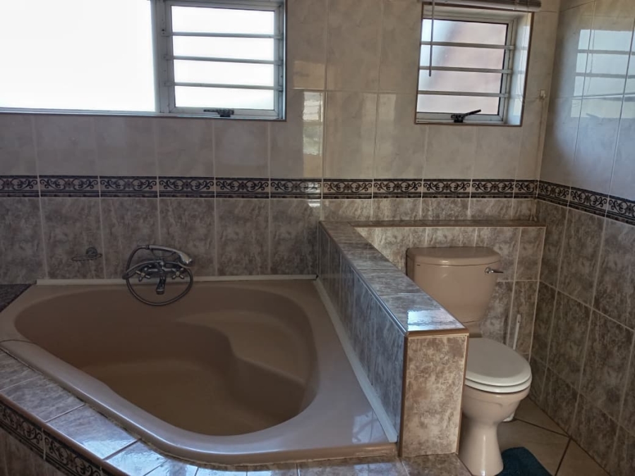 To Let 3 Bedroom Property for Rent in Meer En See KwaZulu-Natal