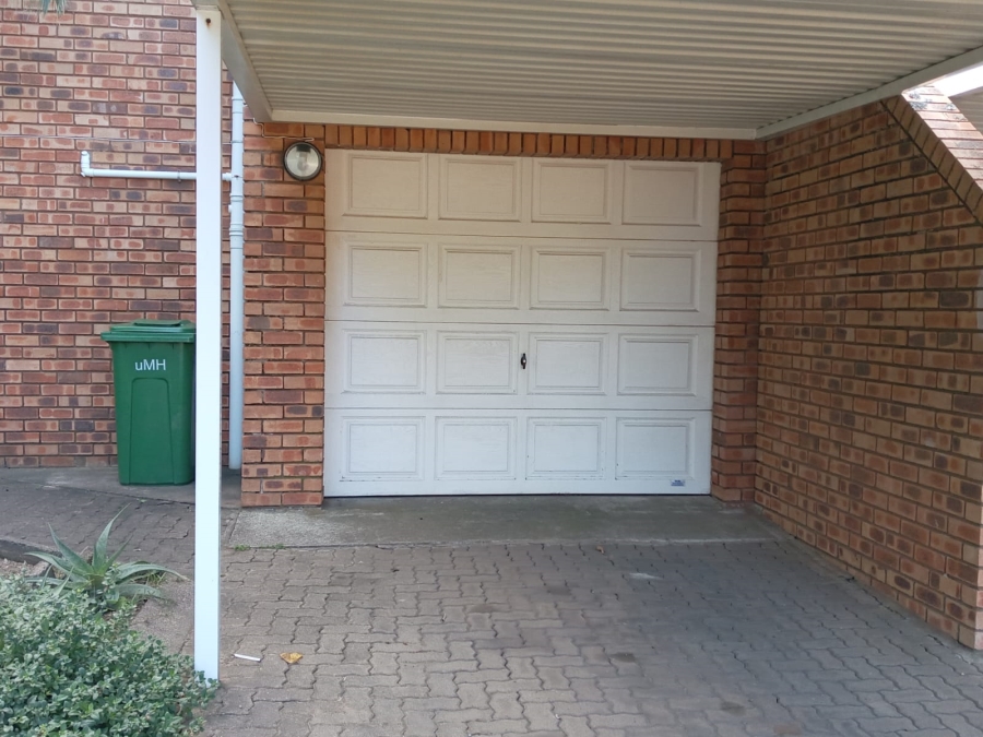 To Let 3 Bedroom Property for Rent in Meer En See KwaZulu-Natal