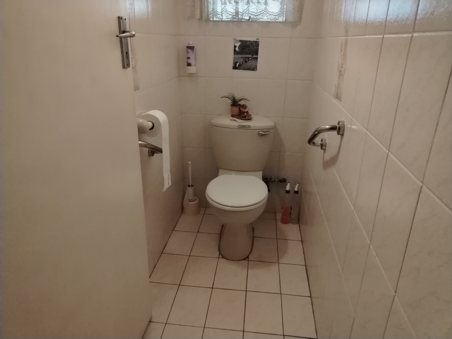 3 Bedroom Property for Sale in Ocean View KwaZulu-Natal