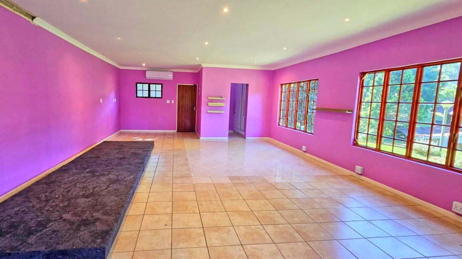 5 Bedroom Property for Sale in Ferncliffe KwaZulu-Natal
