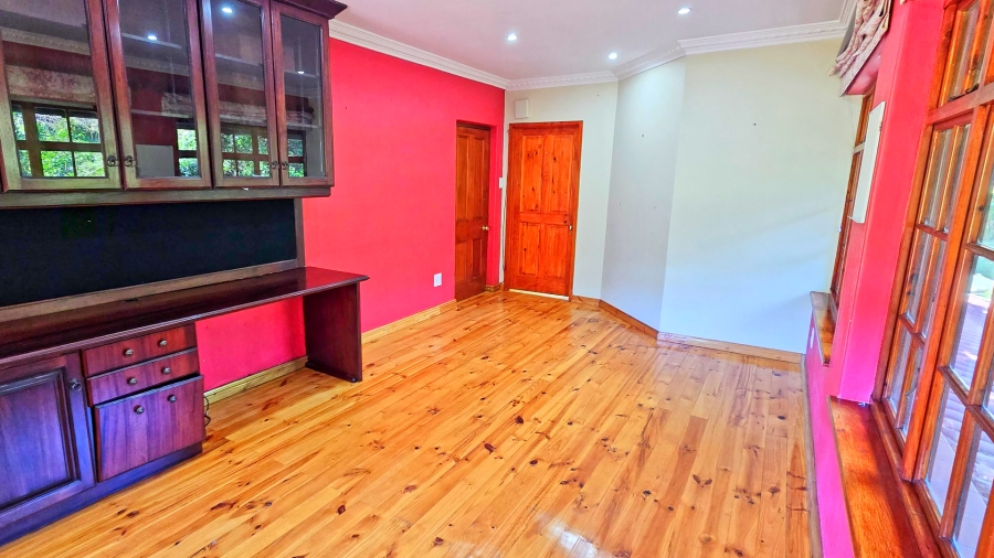 5 Bedroom Property for Sale in Ferncliffe KwaZulu-Natal