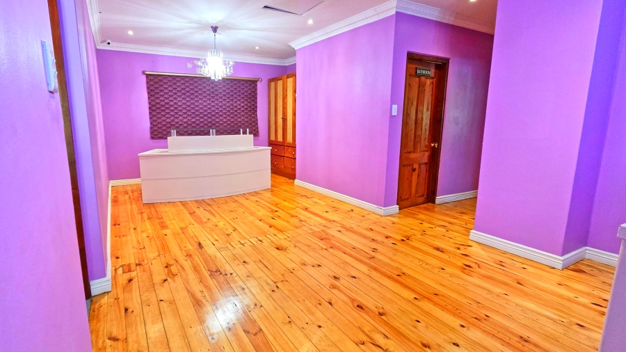 5 Bedroom Property for Sale in Ferncliffe KwaZulu-Natal