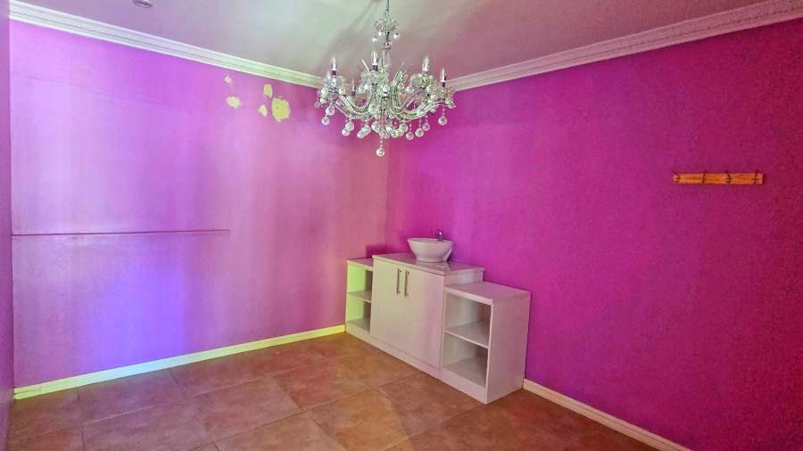 5 Bedroom Property for Sale in Ferncliffe KwaZulu-Natal