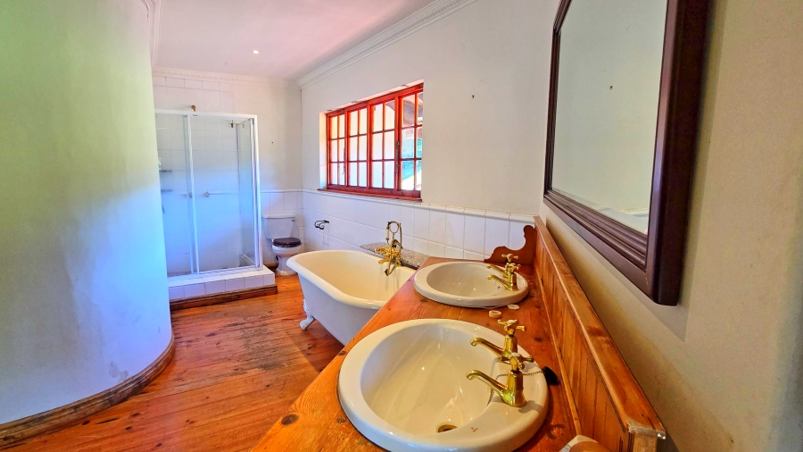 5 Bedroom Property for Sale in Ferncliffe KwaZulu-Natal