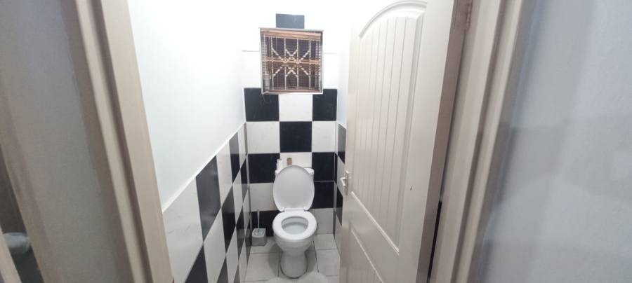 2 Bedroom Property for Sale in Woodhurst KwaZulu-Natal