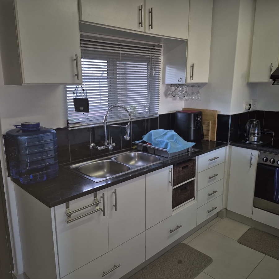 2 Bedroom Property for Sale in Waterval Park KwaZulu-Natal