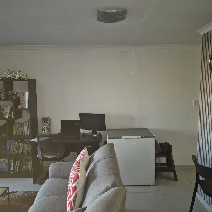 2 Bedroom Property for Sale in Waterval Park KwaZulu-Natal