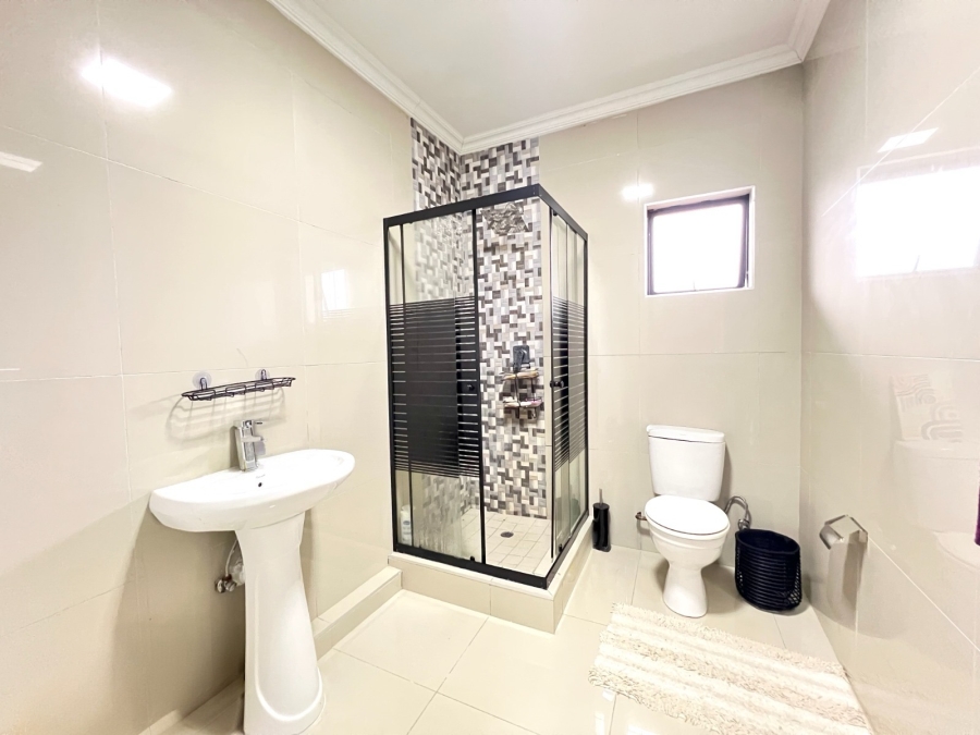 2 Bedroom Property for Sale in Morningside KwaZulu-Natal