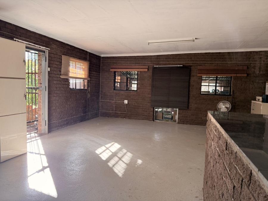 4 Bedroom Property for Sale in Signal Hill KwaZulu-Natal