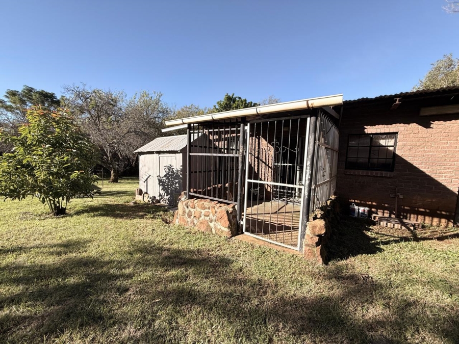 4 Bedroom Property for Sale in Signal Hill KwaZulu-Natal