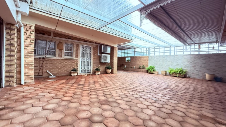 4 Bedroom Property for Sale in Montford KwaZulu-Natal