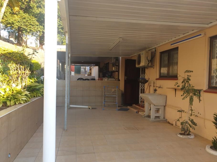 To Let 2 Bedroom Property for Rent in Queensburgh KwaZulu-Natal