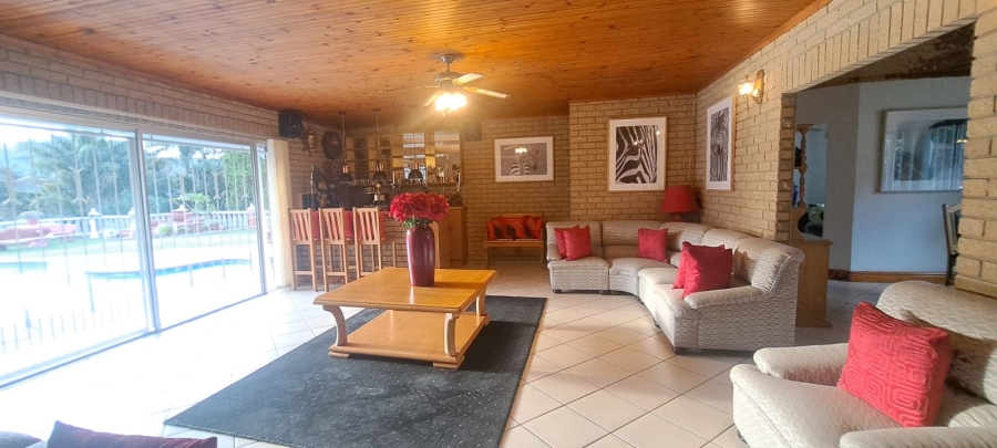 5 Bedroom Property for Sale in Manors KwaZulu-Natal