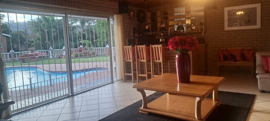 5 Bedroom Property for Sale in Manors KwaZulu-Natal