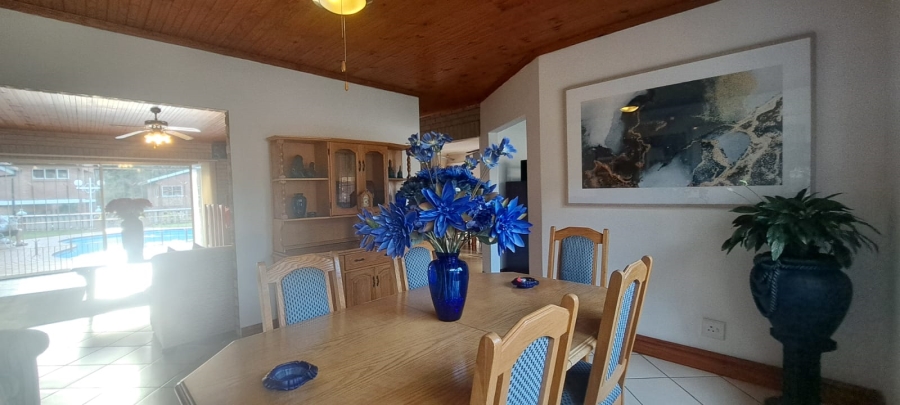 5 Bedroom Property for Sale in Manors KwaZulu-Natal