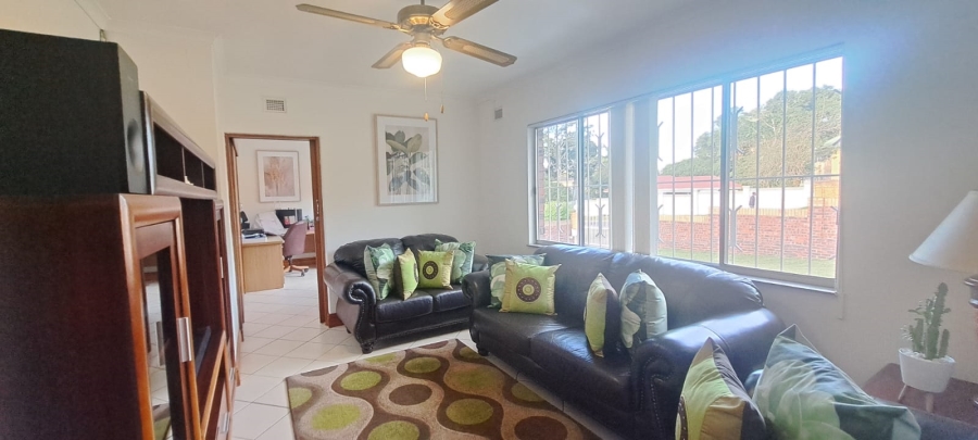 5 Bedroom Property for Sale in Manors KwaZulu-Natal